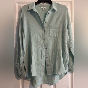 Time and Tru Mint Green Button Down Shirt
